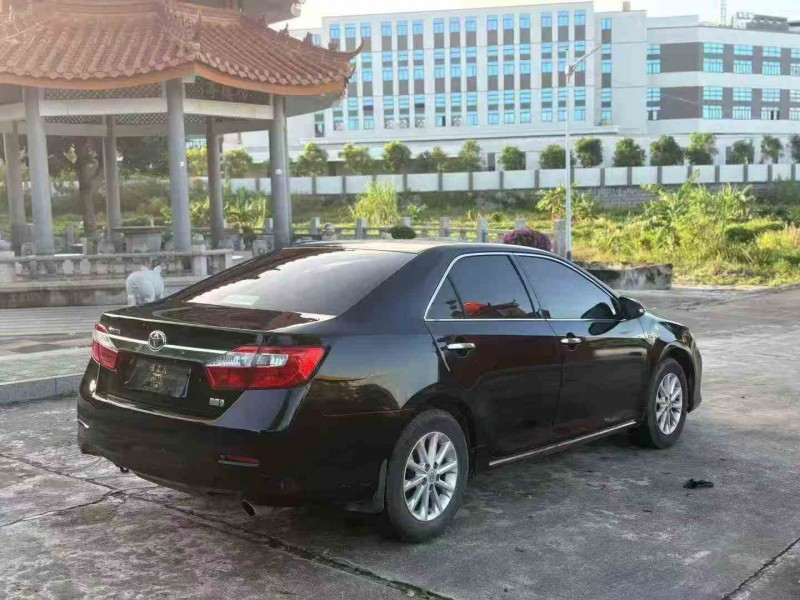 湛江13年丰田凯美瑞8