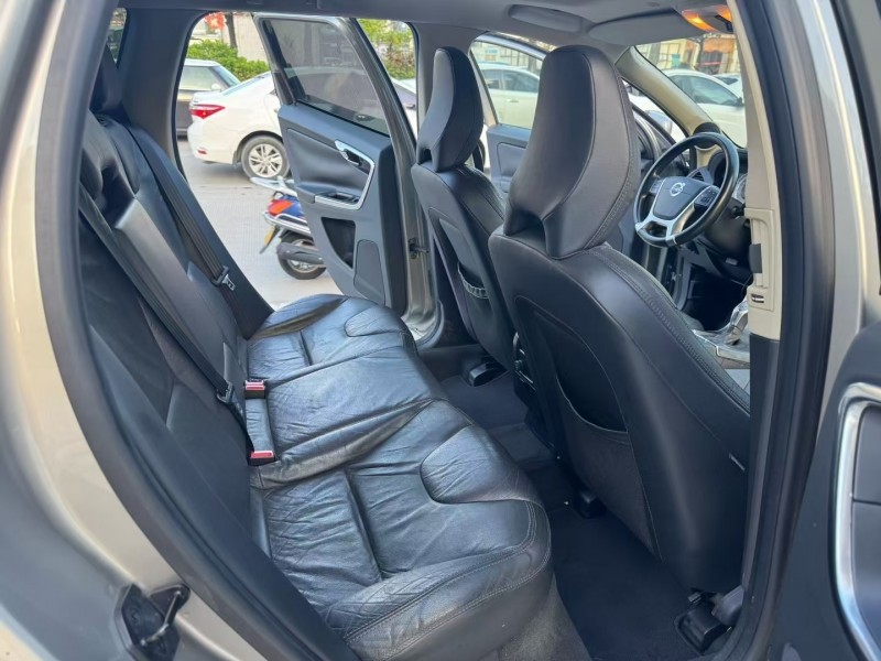 广州13年沃尔沃XC604