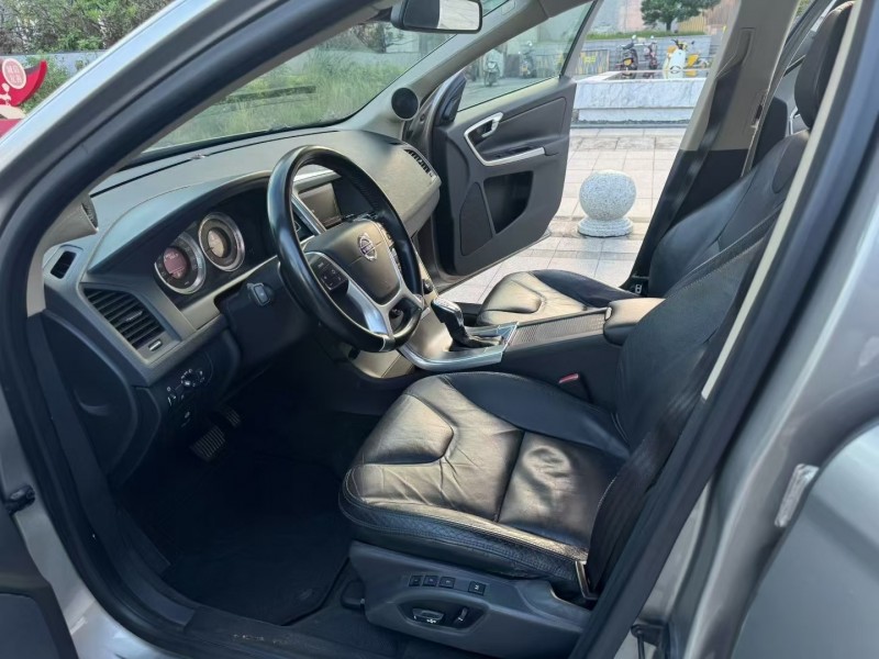 广州13年沃尔沃XC606