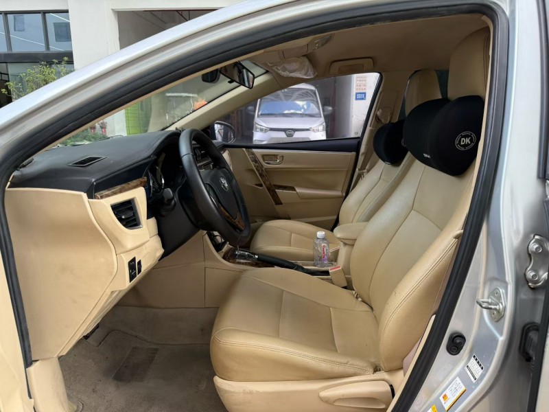 深圳16年丰田卡罗拉4