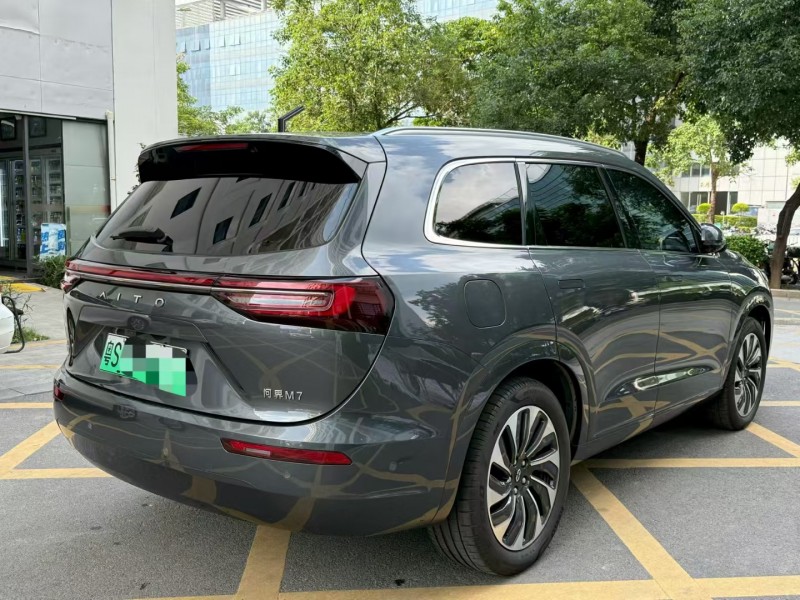 深圳24年华为智选问界7