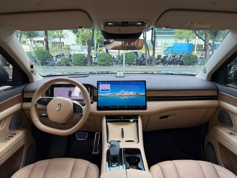 深圳24年华为智选问界9