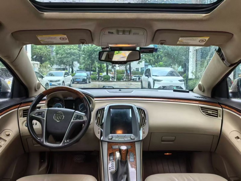 深圳13年别克君越4