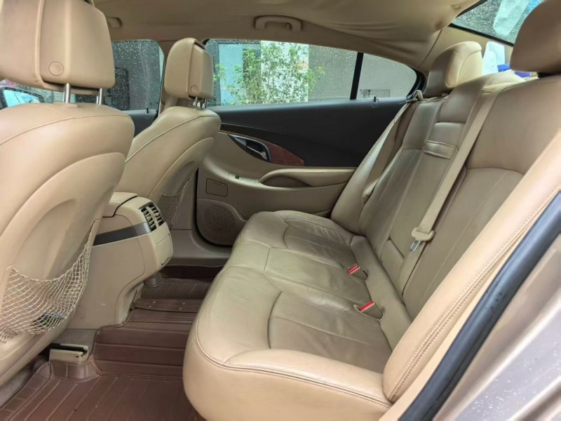 深圳13年别克君越7