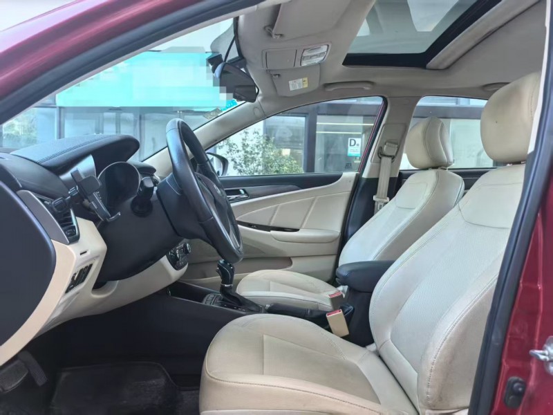 深圳17年长安汽车逸动4