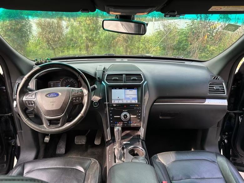 徐州17年福特探险者7