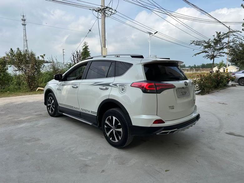 徐州17年丰田RAV4荣放3