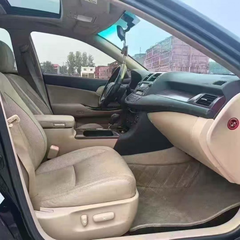 菏泽11年丰田皇冠6