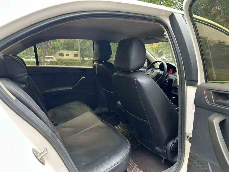 岳阳18年大众桑塔纳6