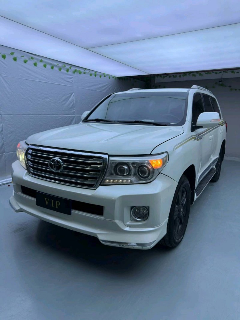 广州15年丰田兰德酷路泽2