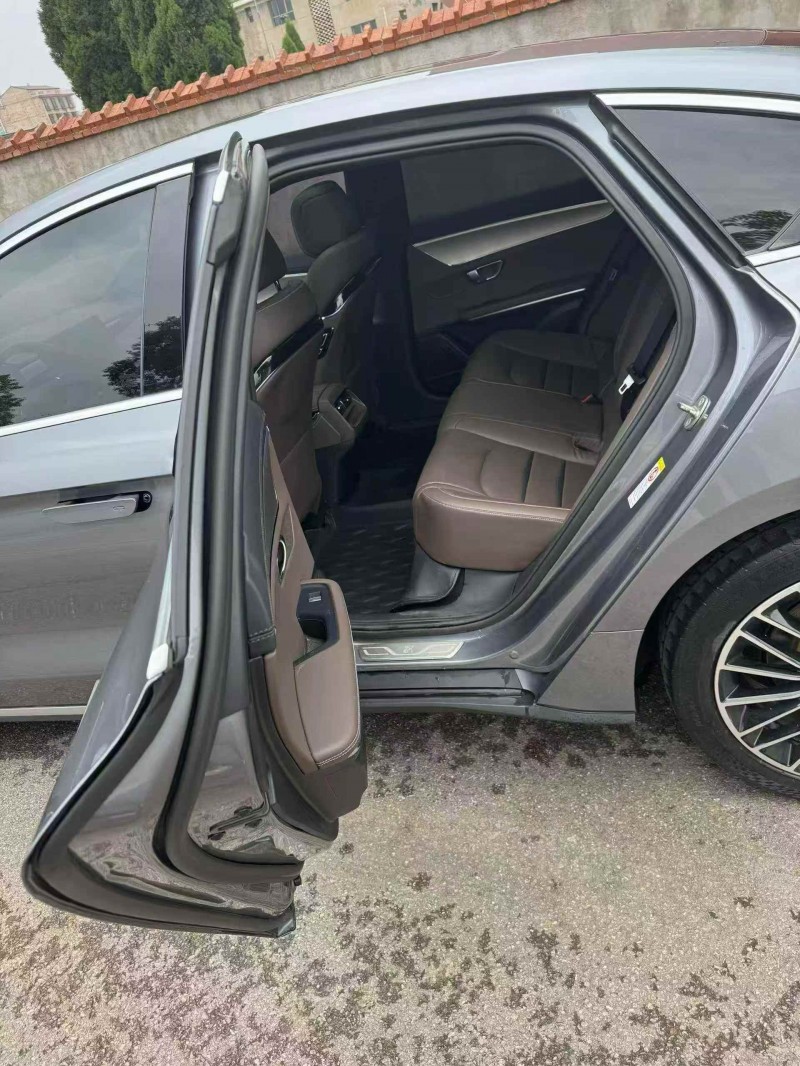 常德22年比亚迪汉8