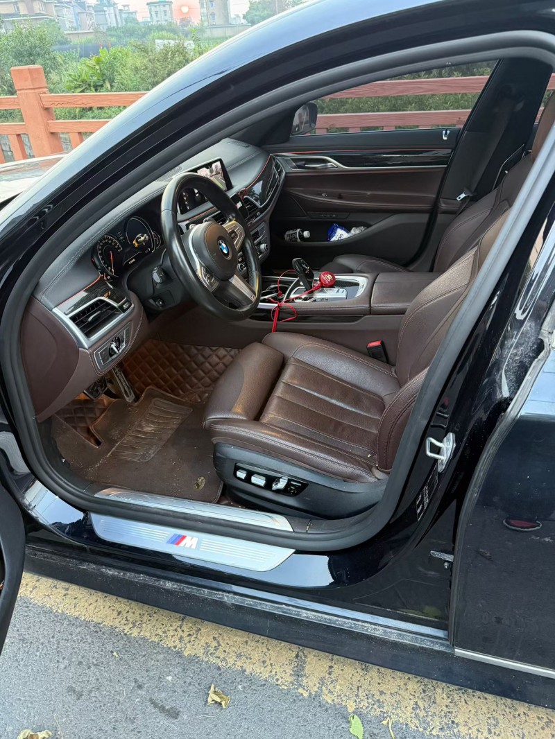 杭州18年宝马7系4