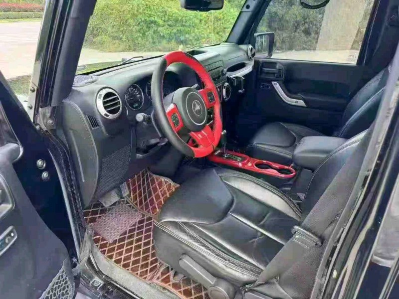 沈阳17年Jeep牧马人6