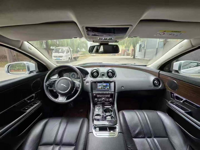 保定16年捷豹XJL2