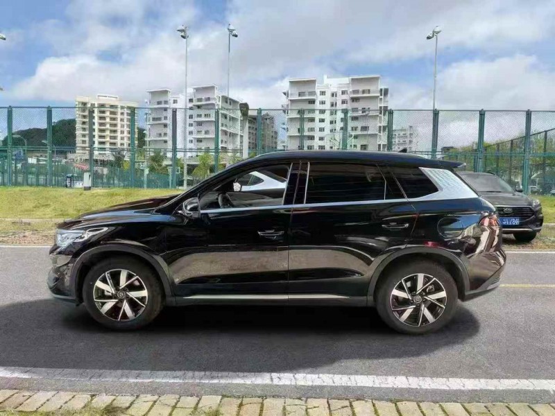 安顺24年比亚迪宋5