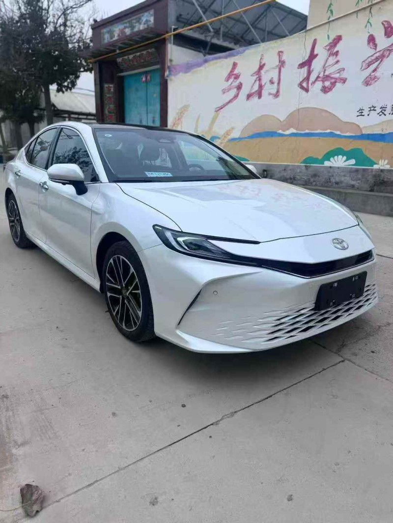 潍坊25年丰田凯美瑞3