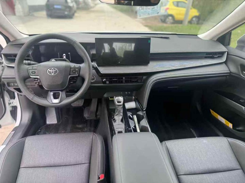 潍坊25年丰田凯美瑞5