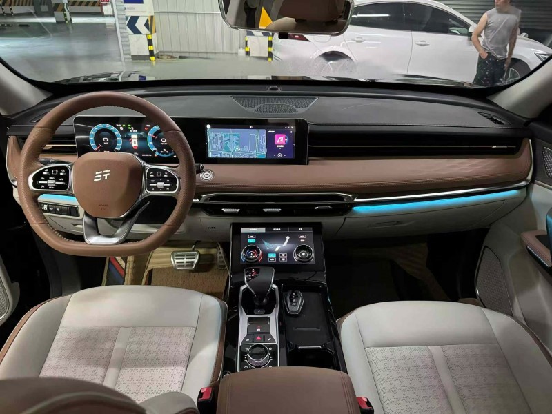 成都25年奇瑞捷途5