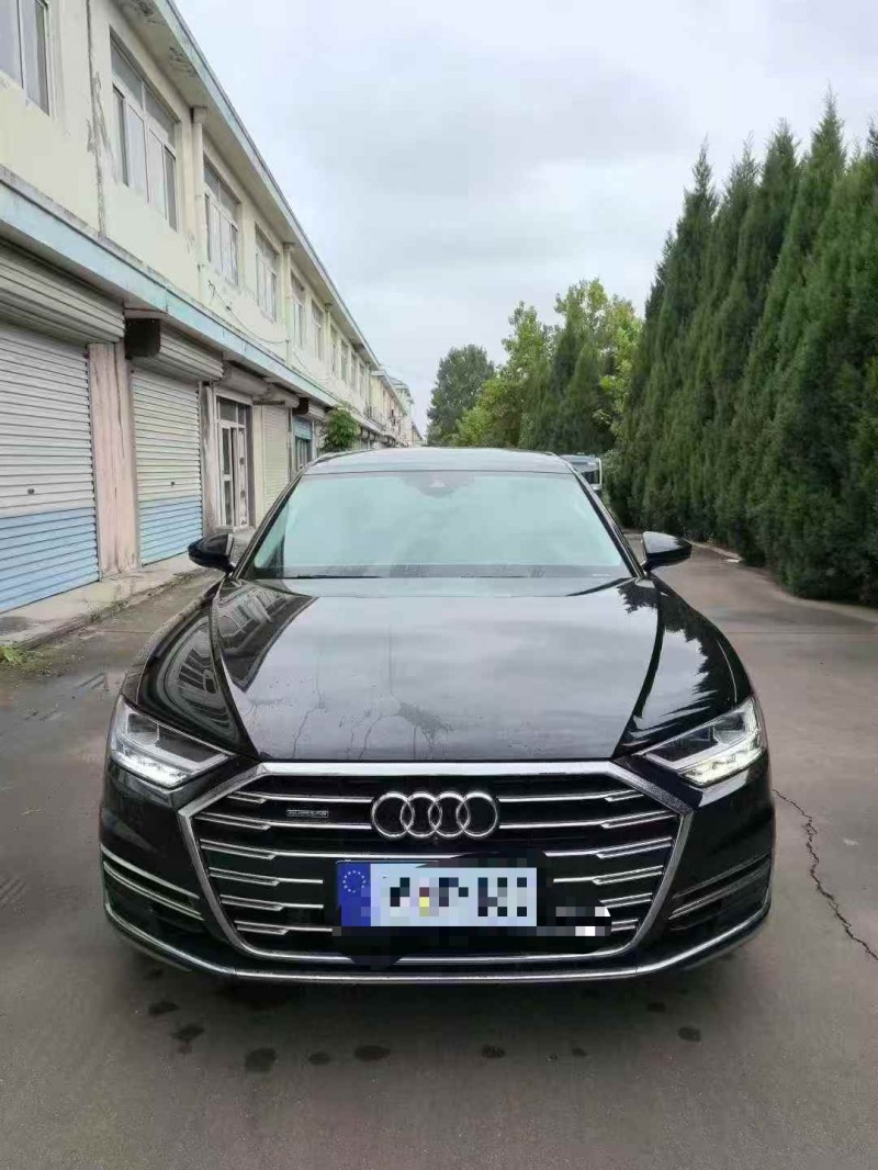 东营19年奥迪A8L1