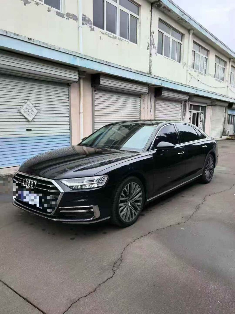 东营19年奥迪A8L3