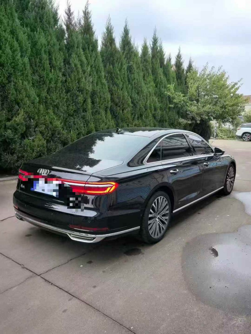 东营19年奥迪A8L8