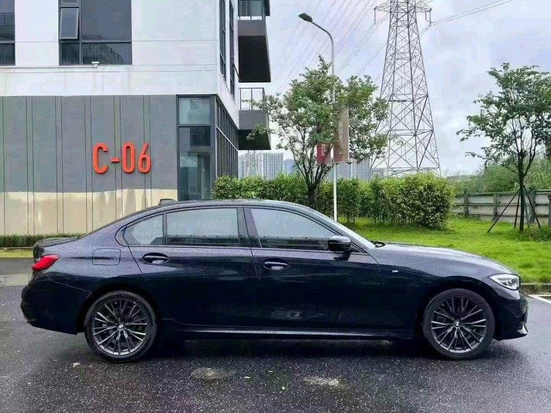 广州22年宝马3系6