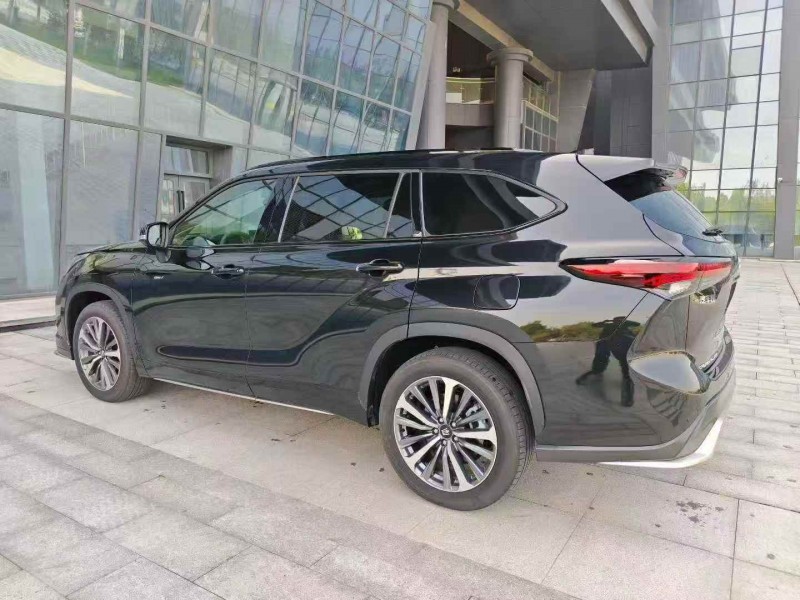 韶关25年丰田锐放7