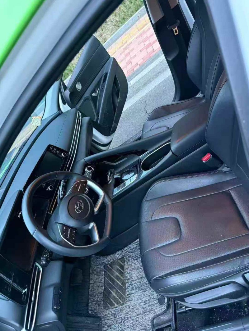 淮安23年现代伊兰特6