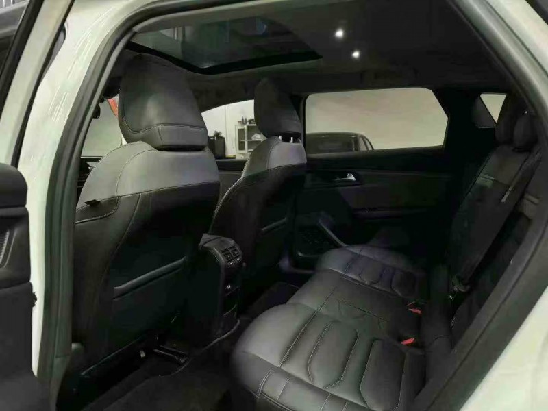 成都23年雪铁龙C56