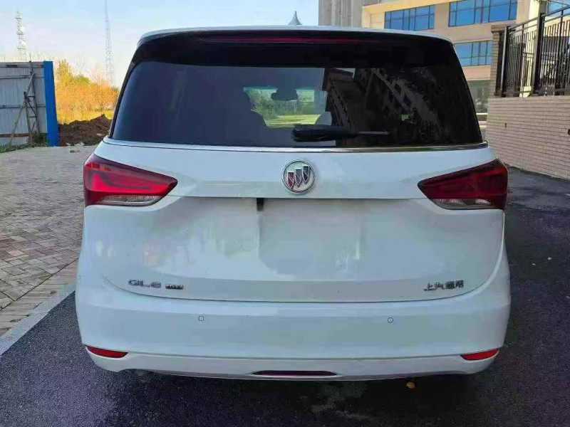 石家庄19年别克GL68