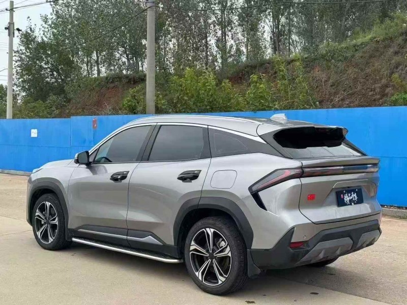 枣庄23年吉利银河8