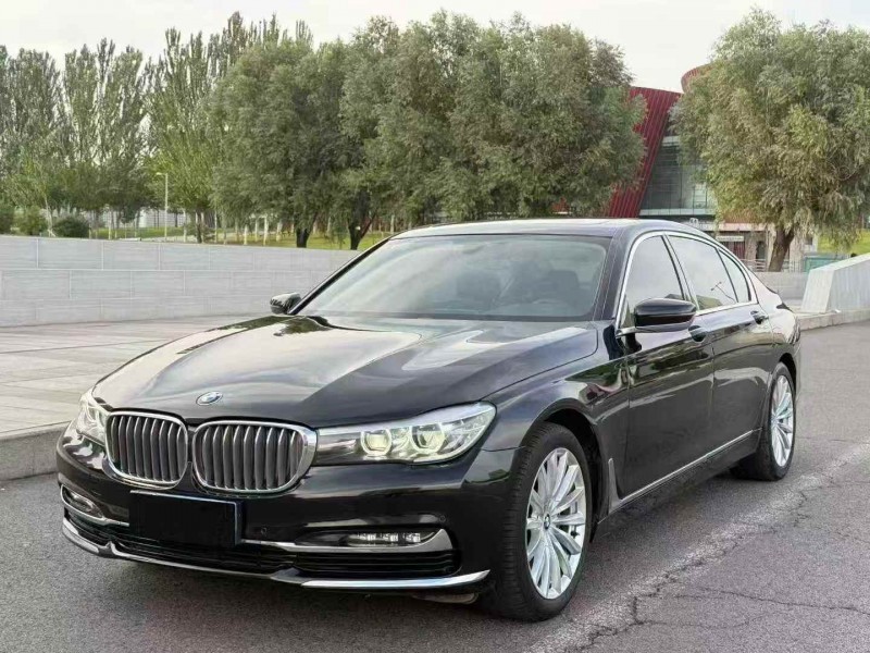 鹰潭18年宝马7系3