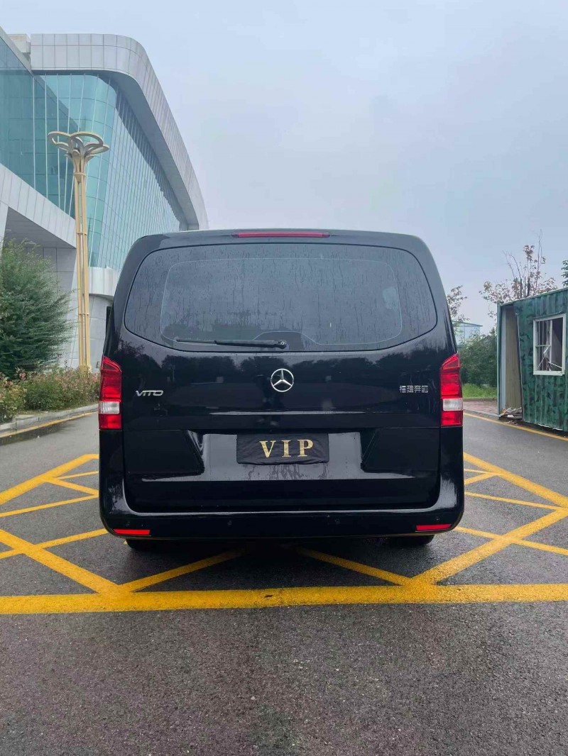 秦皇岛19年奔驰威霆9