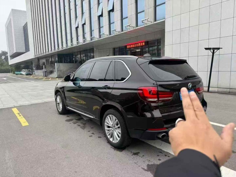 烟台17年宝马X57
