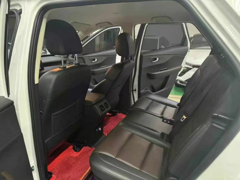 成都22年东风风光6