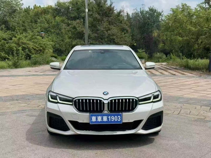 青岛23年宝马5系1