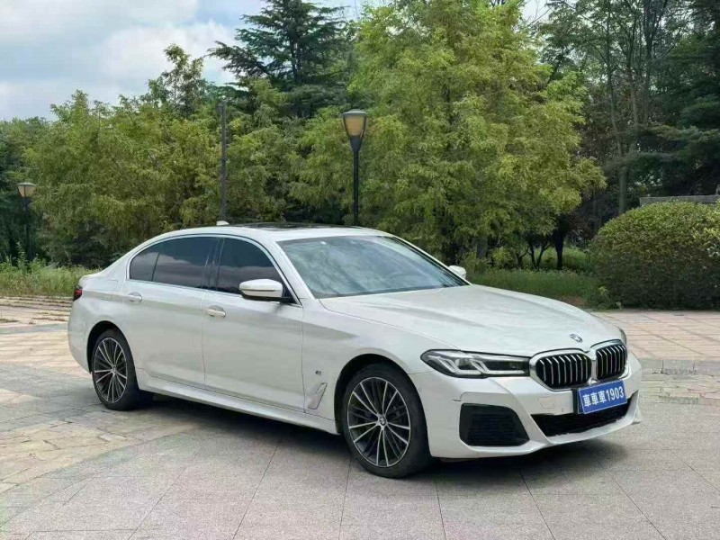 青岛23年宝马5系2