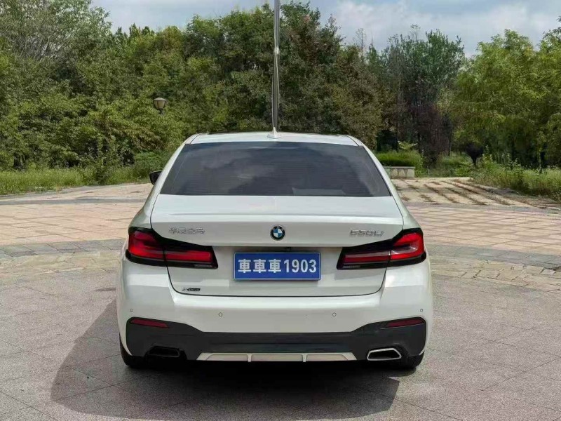 青岛23年宝马5系8