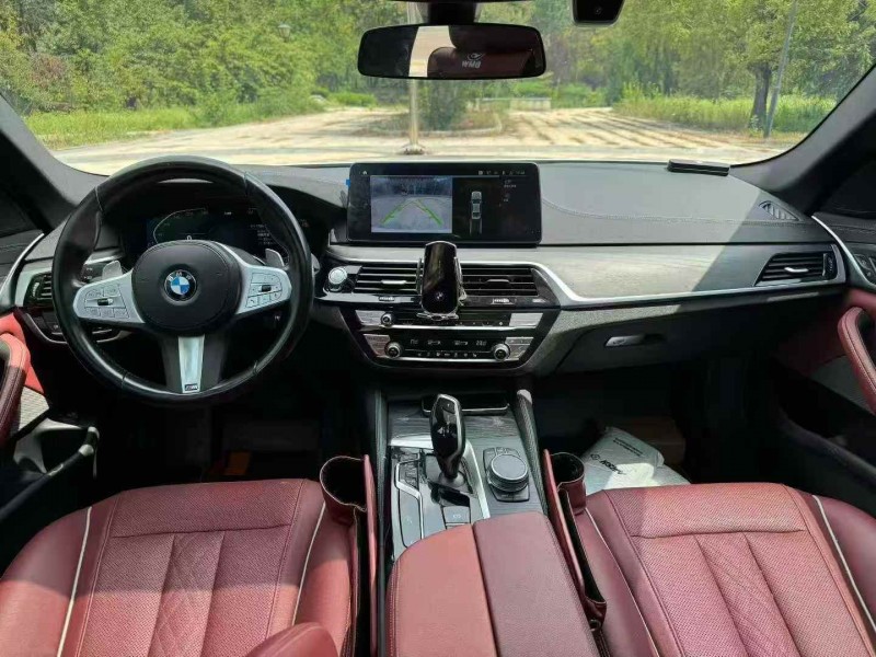 青岛23年宝马5系9