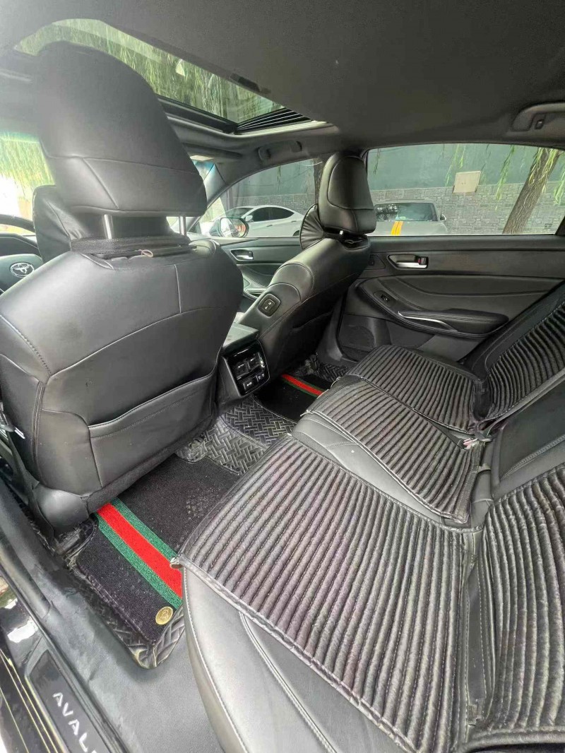 保定21年丰田亚洲龙6