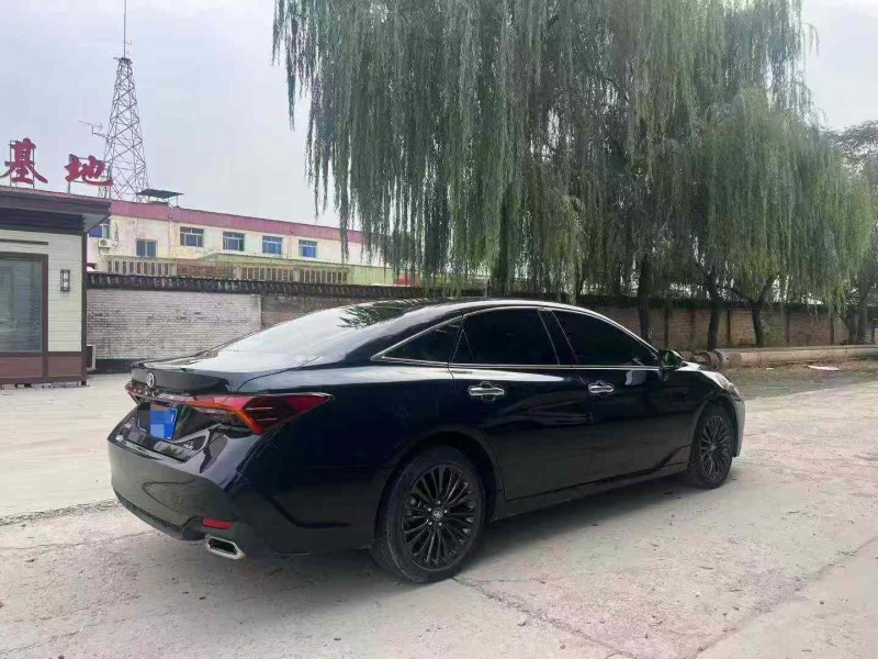 保定21年丰田亚洲龙7