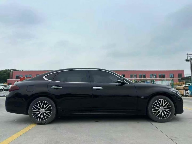 绍兴19年英菲尼迪Q708