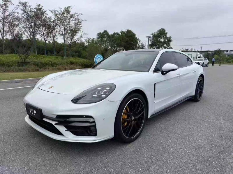 苏州18年保时捷帕拉梅拉3