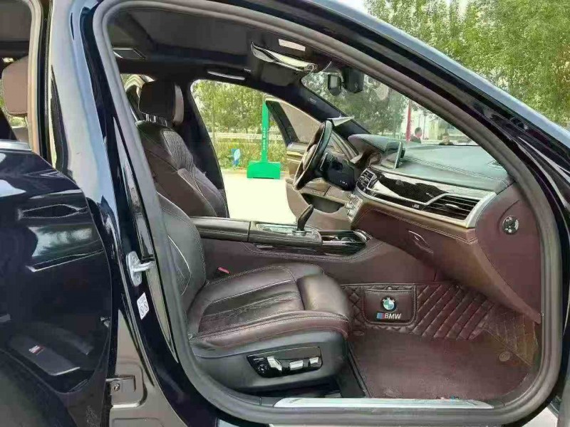 徐州21年宝马7系6