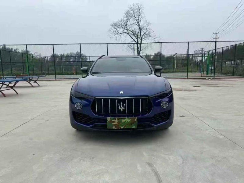 徐州20年玛莎拉蒂Levante1