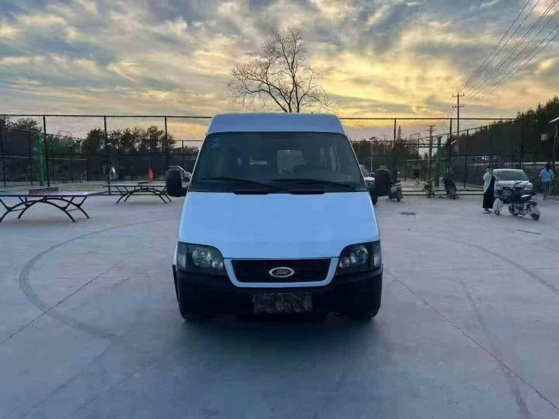 徐州13年福特全顺1