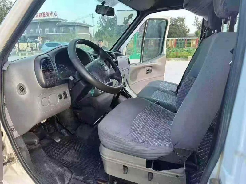 徐州13年福特全顺3