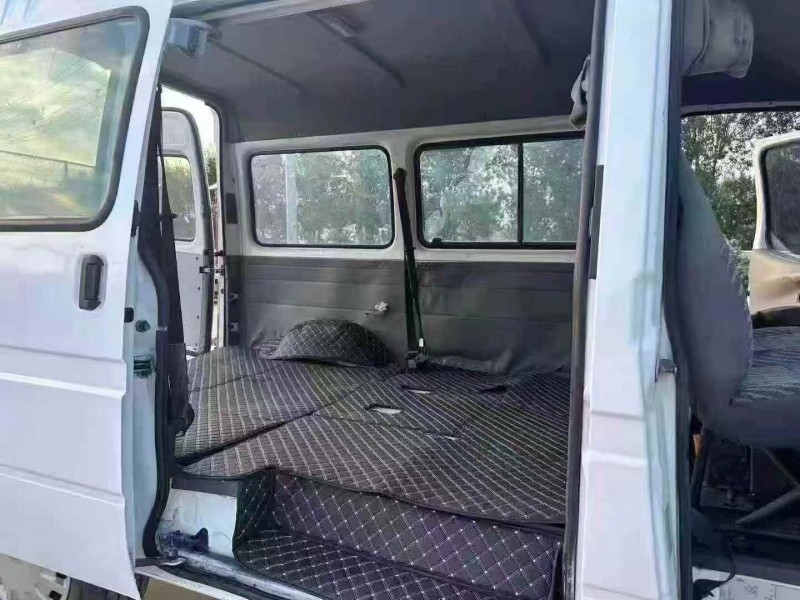 徐州13年福特全顺4