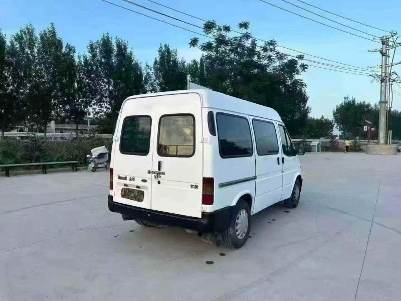 徐州13年福特全顺8