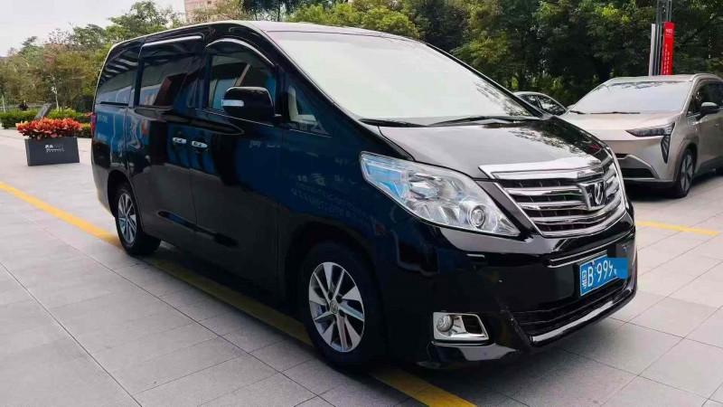 深圳15年丰田埃尔法2